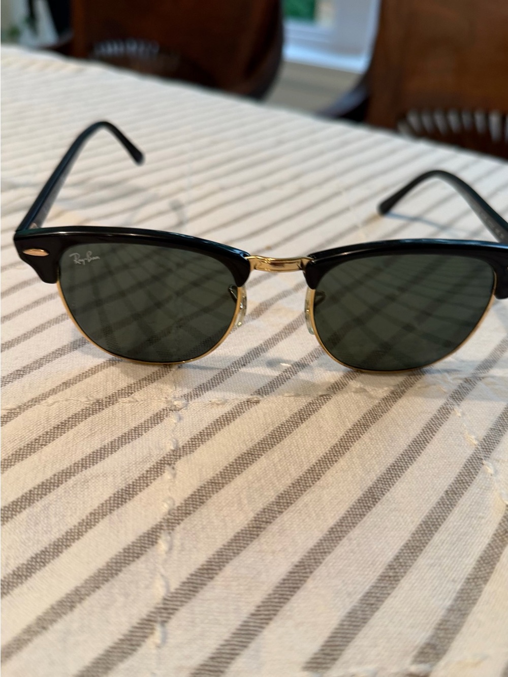 Ray-Ban Clubmaster Sunglasses Black Frame with Green Lenses